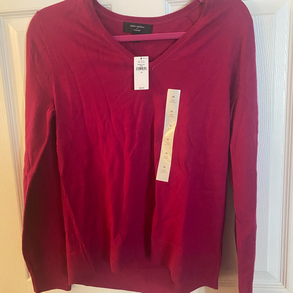 Banana Republic Women's V-Neck Sweater - Red/Purple